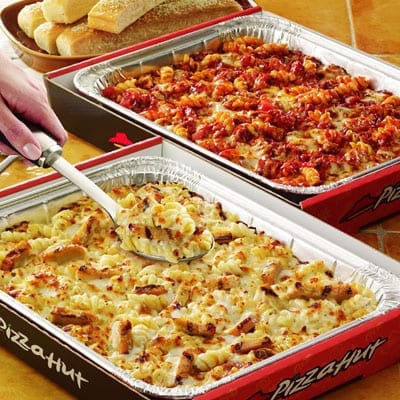 Pizza Hut Debuts New Spanish Language Ad For Tuscani Pastas With Real people on Hidden Camera